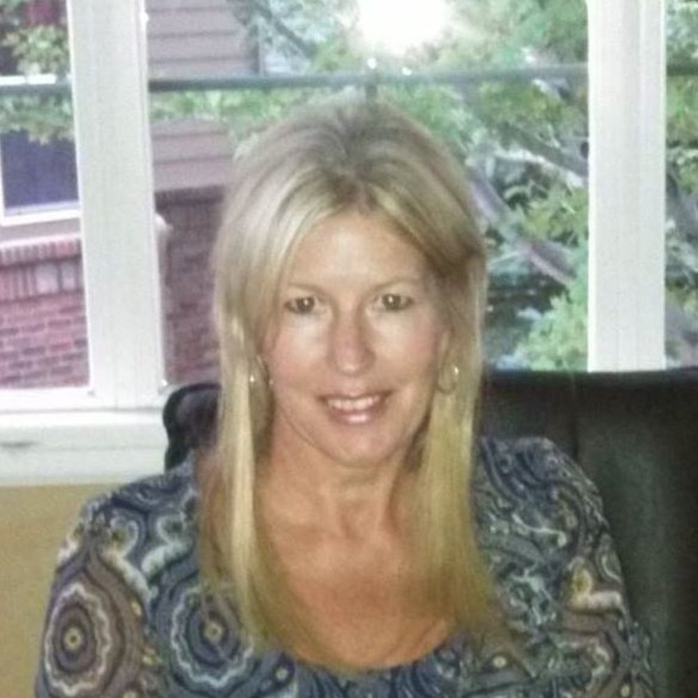 Meet your Posher, Debbie